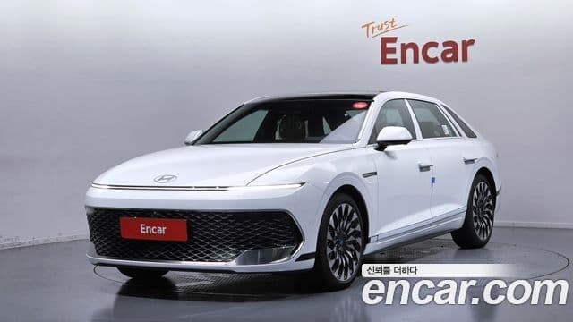Hyundai The New Grandeur (GN7) 1