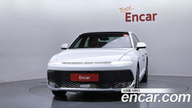 Hyundai The New Grandeur (GN7) 3