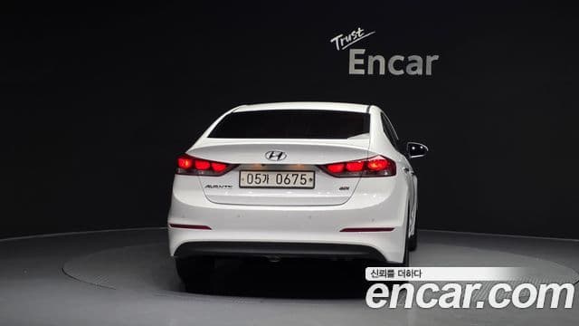 Hyundai Avante AD 4