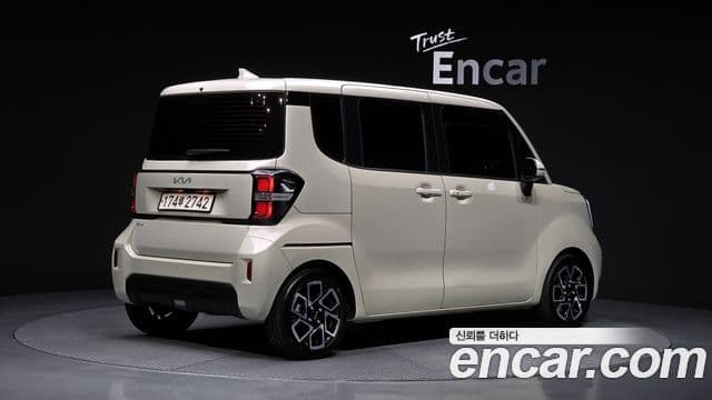 Kia The New Kia Ray 2