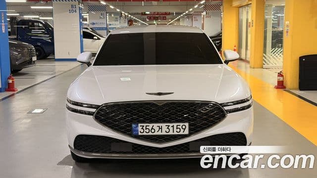 Genesis G90 (RS4) 1