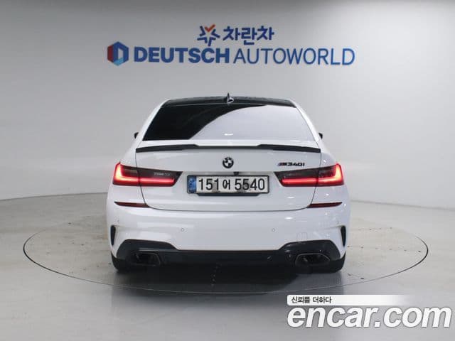 BMW 3 Series (G20) 4
