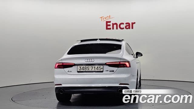 Audi A5 (F5) 3