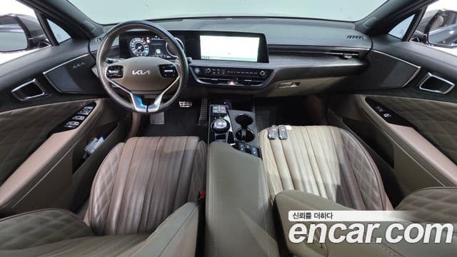 Kia K8 4