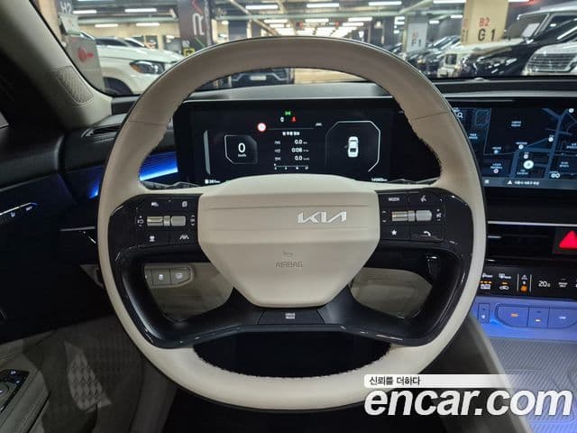 Kia The New K8 Hybrid 4