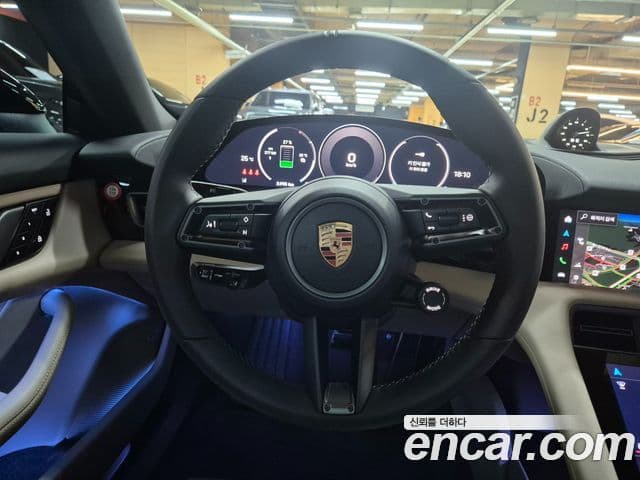 Porsche 타이칸 4