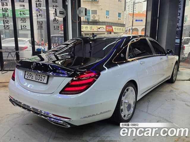 Mercedes-Benz S-Class W222 3