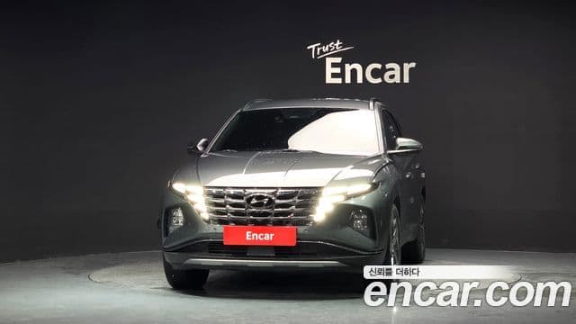 Hyundai Tucson (NX4) 2