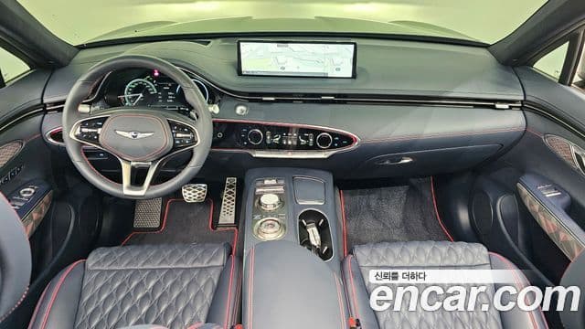 Genesis GV70 4