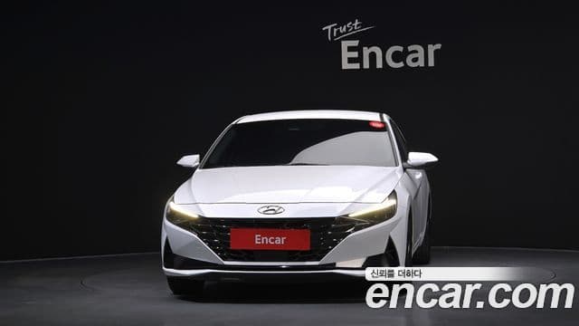 Hyundai Avante Hybrid (CN7) 2
