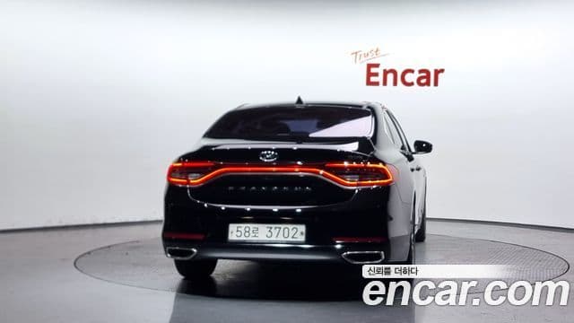Hyundai Grandeur IG Hybrid 4