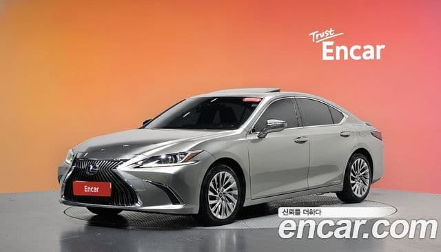 Lexus ES300h 7th Gen 1