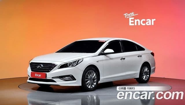 Hyundai LF Sonata 1