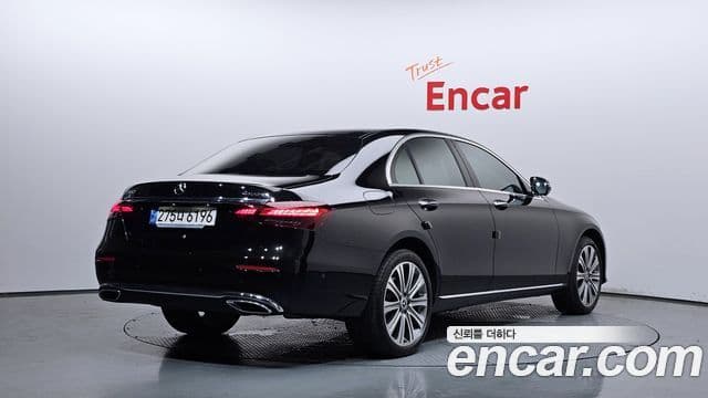 Mercedes-Benz E-Class W213 2
