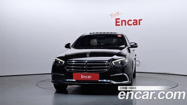 Mercedes-Benz E-Class W213 3