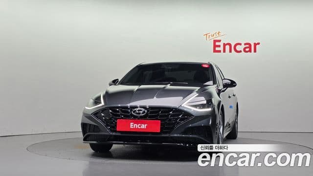 Hyundai Sonata (DN8) 3