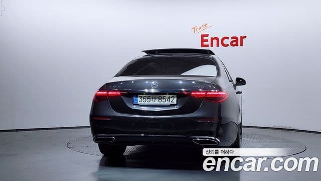 Mercedes-Benz S-Class W223 4