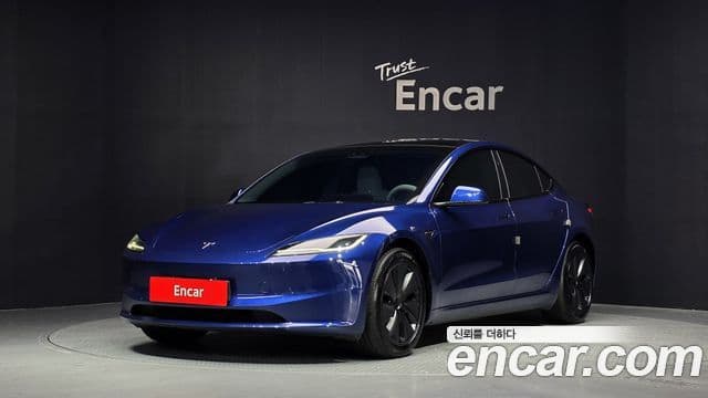 Tesla Model 3 1