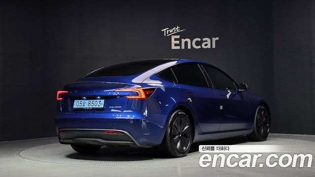 Tesla Model 3 2