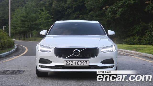 Volvo S90 4