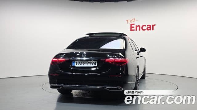 Mercedes-Benz S-Class W223 3