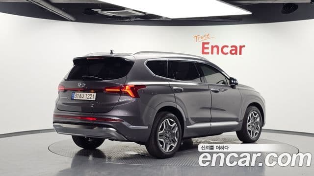 Hyundai The New Santa Fe 2