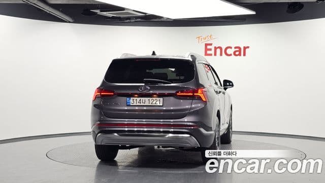 Hyundai The New Santa Fe 4