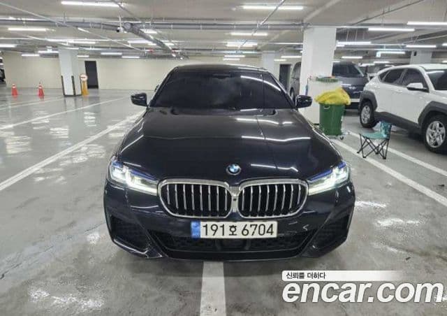 BMW 5 Series (G30)