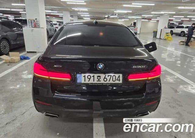 BMW 5 Series (G30) 3