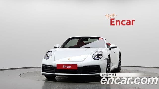Porsche 911 (992) 2