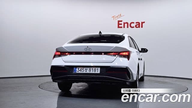 Hyundai The New Avante (CN7) 4