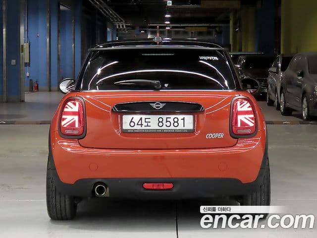 MINI Cooper 4