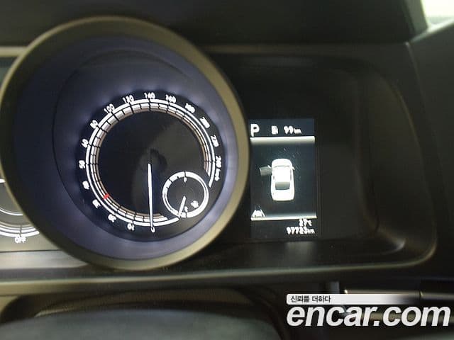 Hyundai Avante Hybrid (CN7) 4