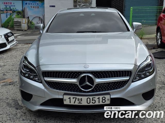 Mercedes-Benz CLS-Class W218 — 1