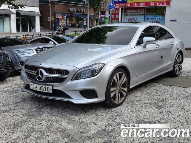 Mercedes-Benz CLS-Class W218 2