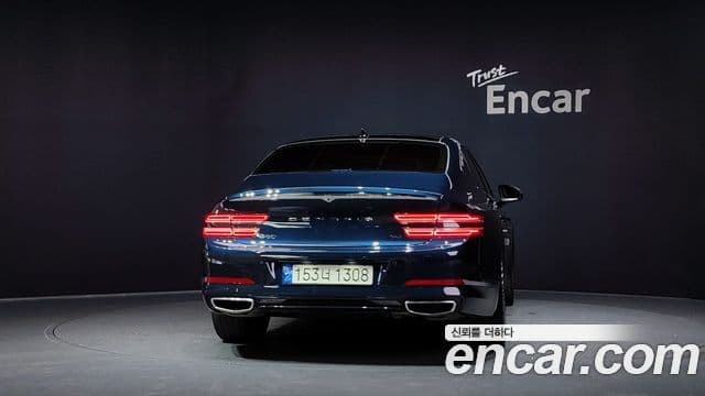 Genesis G80 (RG3) 4