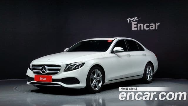 Mercedes-Benz E-Class W213 1