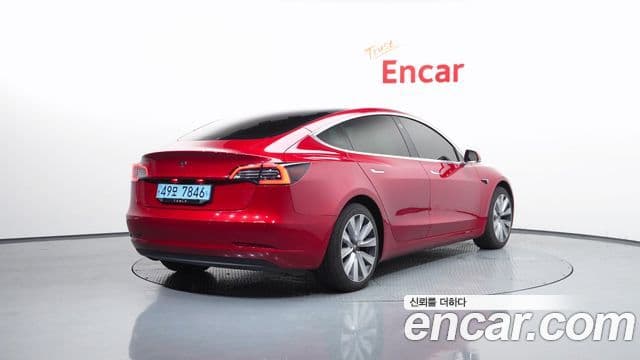 Tesla Model 3 2