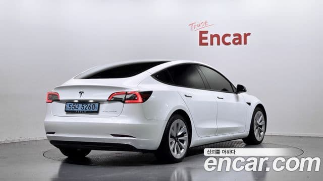 Tesla Model 3 2