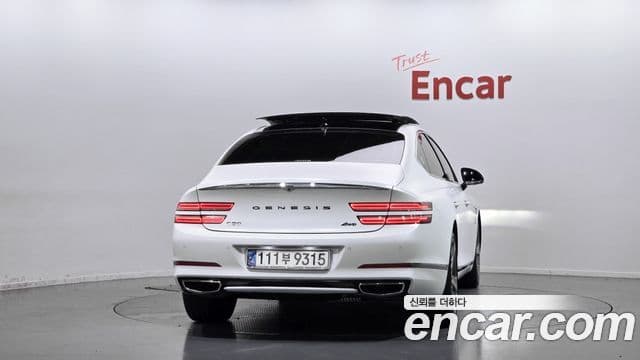 Genesis G80 (RG3) 4