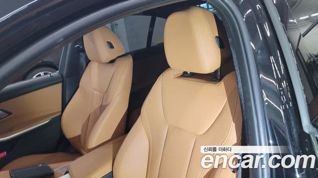 BMW 3 Series (G20) 4