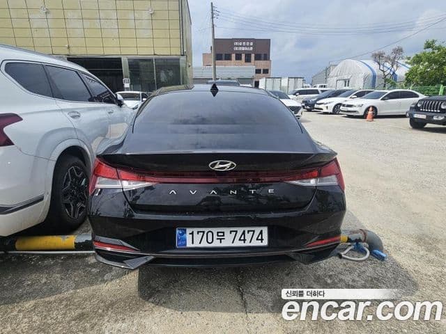 Hyundai Avante (CN7) 3