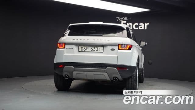 Land Rover Range Rover Evoque 4