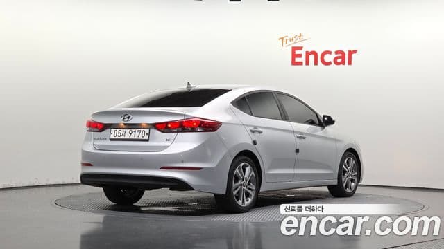 Hyundai Avante AD 2