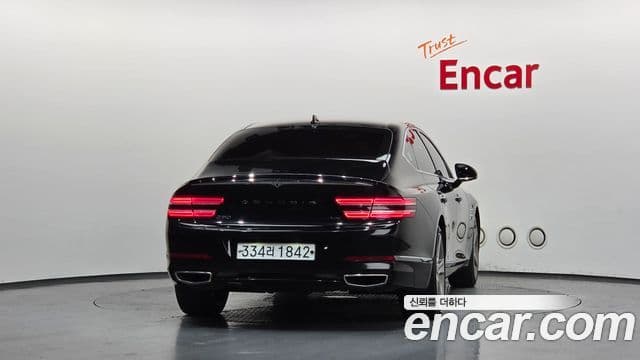Genesis G80 (RG3) 4
