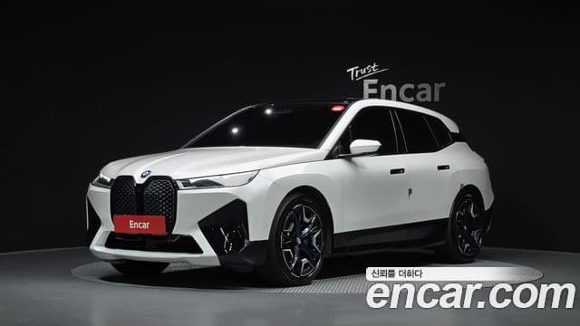 BMW iX