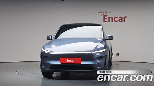 Tesla Model Y 3