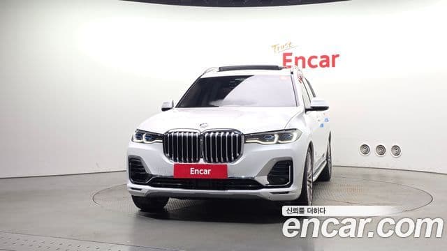 BMW X7 (G07) 3
