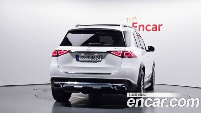 Mercedes-Benz GLE-Class W167 4