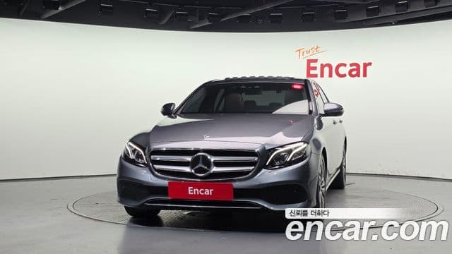 Mercedes-Benz E-Class W213 3
